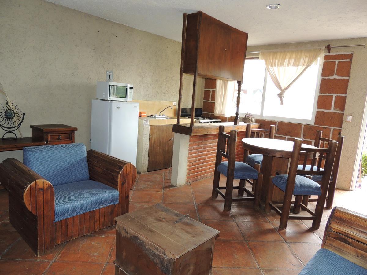 Hotel Las Fumarolas De Don Goyo Cholula Exteriör bild